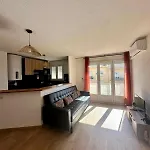 Appartement La Savane Avec Parking Privatif Et Climatisation Perpignan